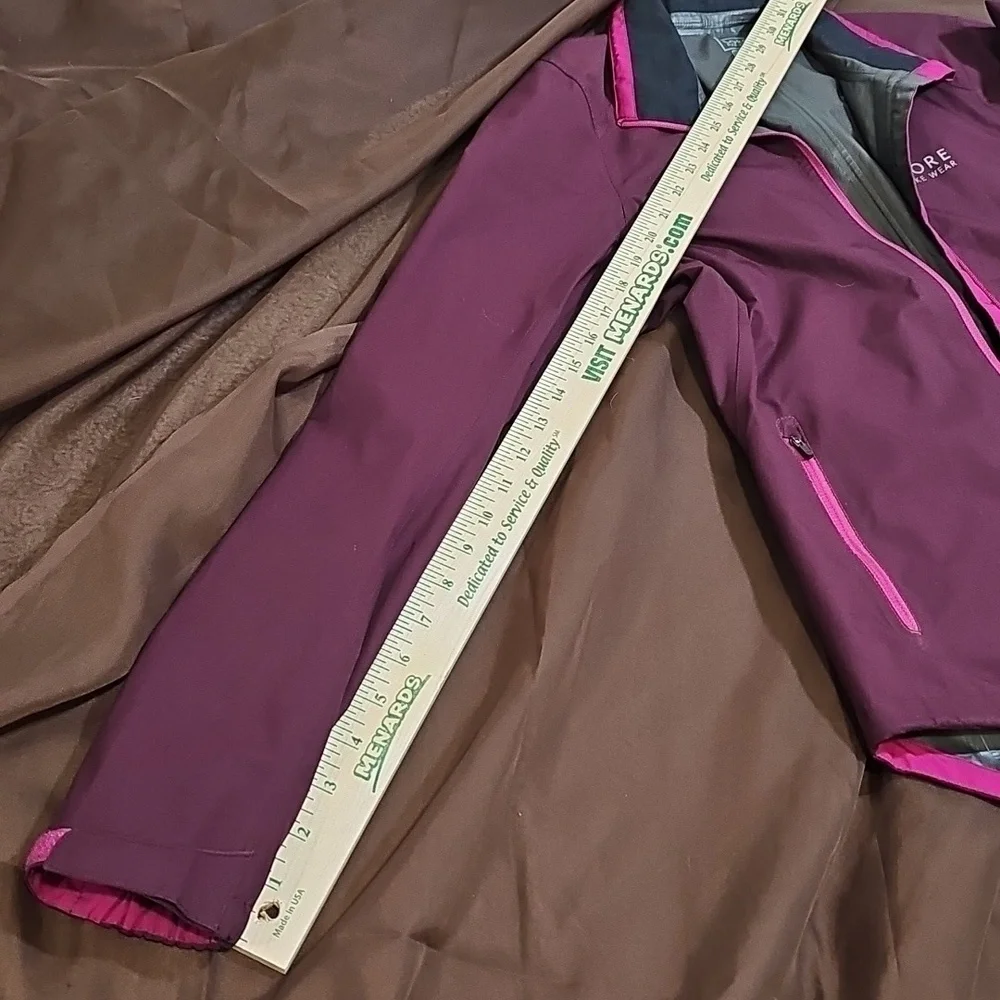 Gore Bike Wear Jacket Plum Pink Thin Layer Gore-Tex Weatherproof Size XS